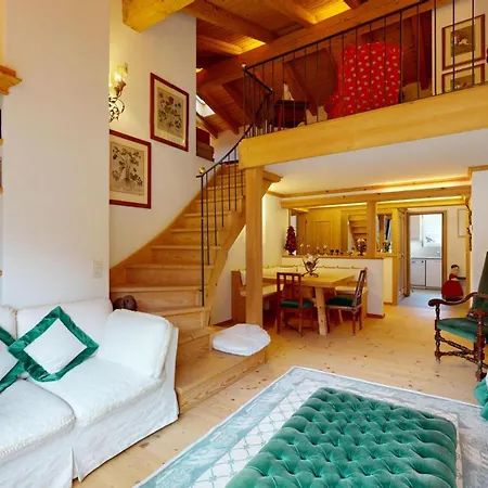 Abitaziun Tretscha - *